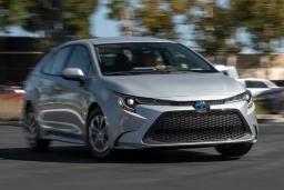 2022 Toyota Corolla Hybrid front right